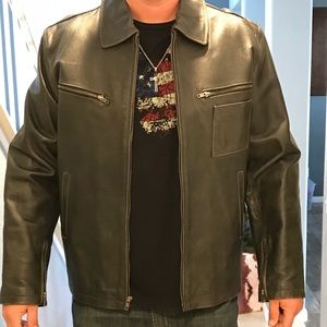 Nice never worn men’s leather jacket size xl